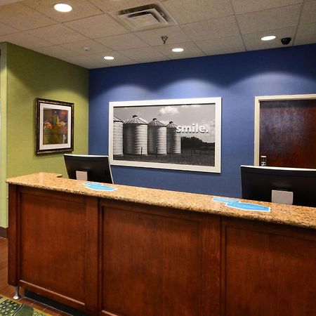 Hampton Inn Roxboro Exterior foto